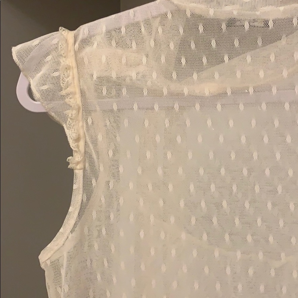 Gorgeous Lily White Top🌸 - Picture 6 of 8
